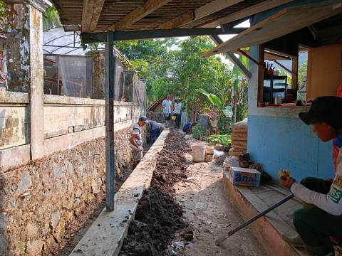 Kerja Bakti Parakan Kadu