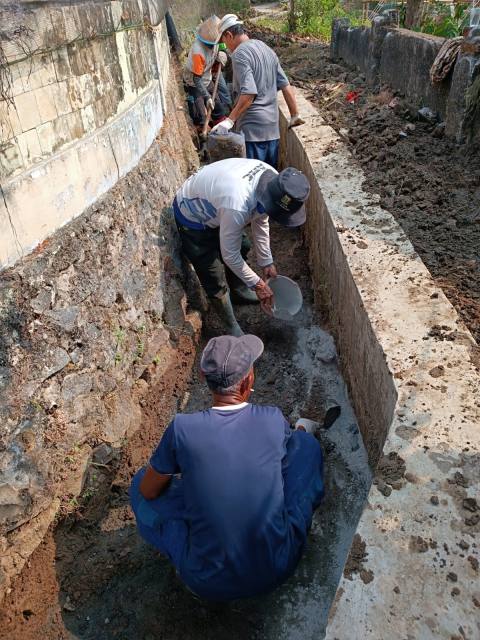 Kerja Bakti Parakan Kadu
